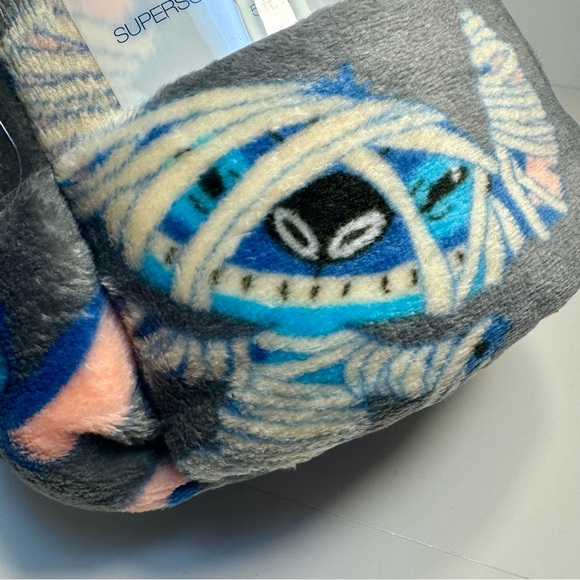 NWT. Disney Stitch Halloween plush Throw. The gray Blanket. Stitch in costumes - Picture 9 of 11